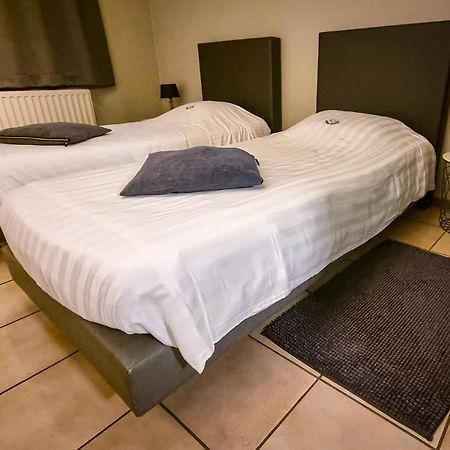 Hotel De Schacht Генк Екстер'єр фото