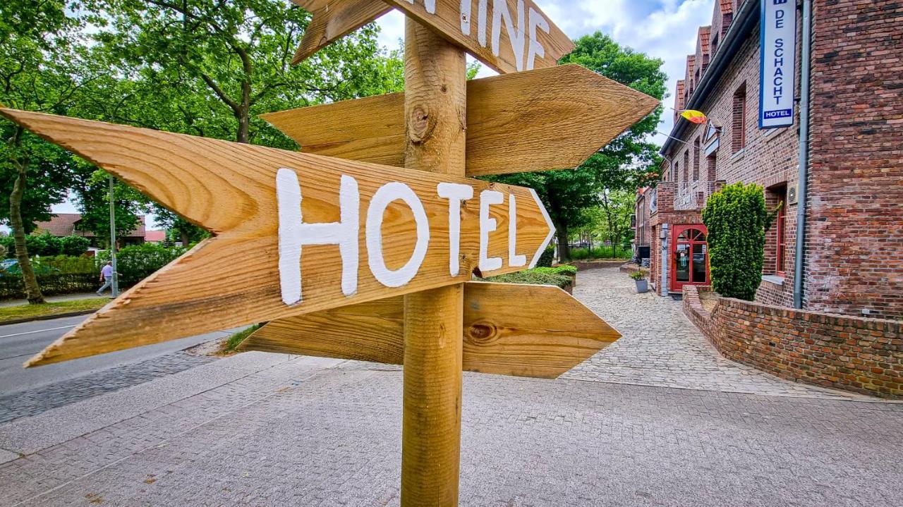 Hotel De Schacht Генк Екстер'єр фото