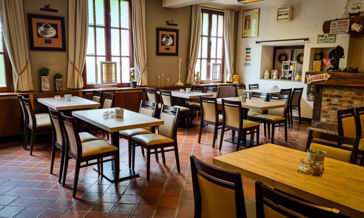 Hotel De Schacht Генк Екстер'єр фото